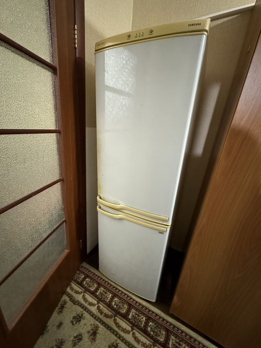 Холодильник на запчасти