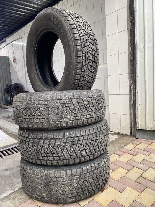 265/65 R17  112T  TR797