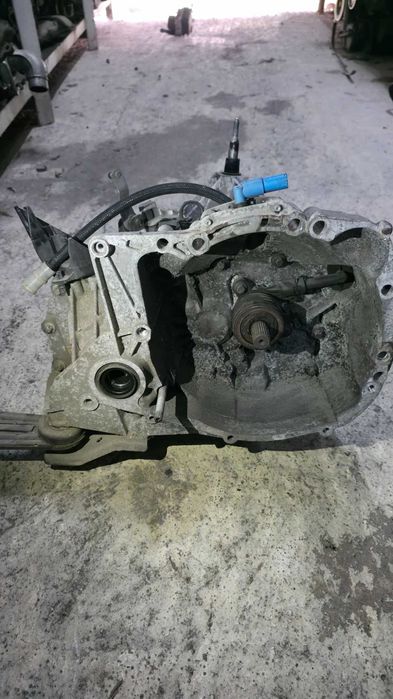 Скоростна кутия за Renault Clio III 1.2i / Рено Клио 3 2010г.