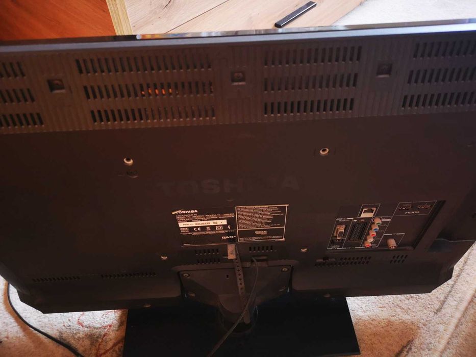 LED LCD телевизор Toshiba 32RL933G
