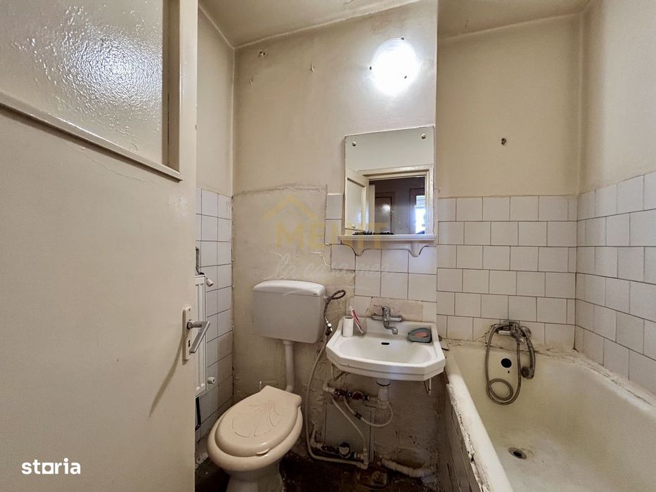 Apartament 2 camere, decomandat, Ultracentral, Ploiesti