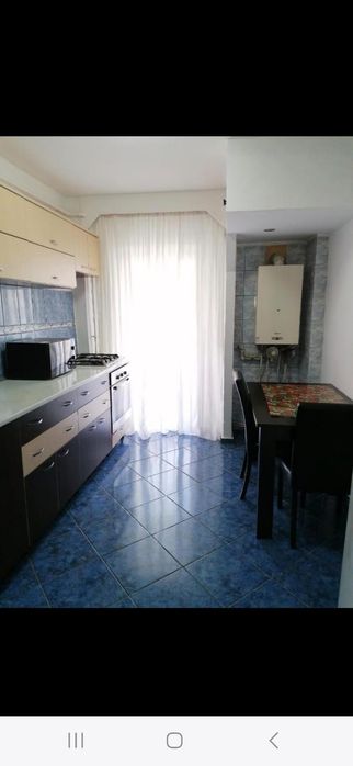 Chirie  apartament central 3 camere Curtea de Argeș