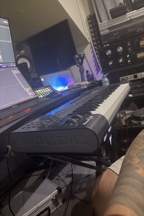 M-Audio Axiom 49 – MIDI клавиатура
