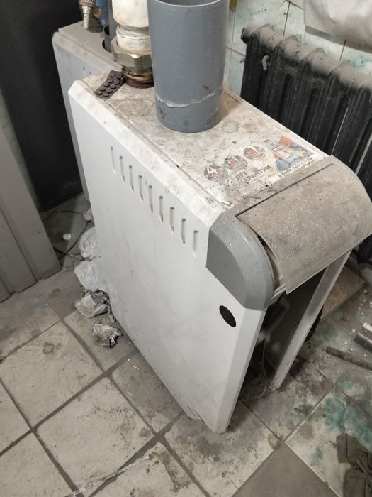 Продам газовые котлы 3 шт