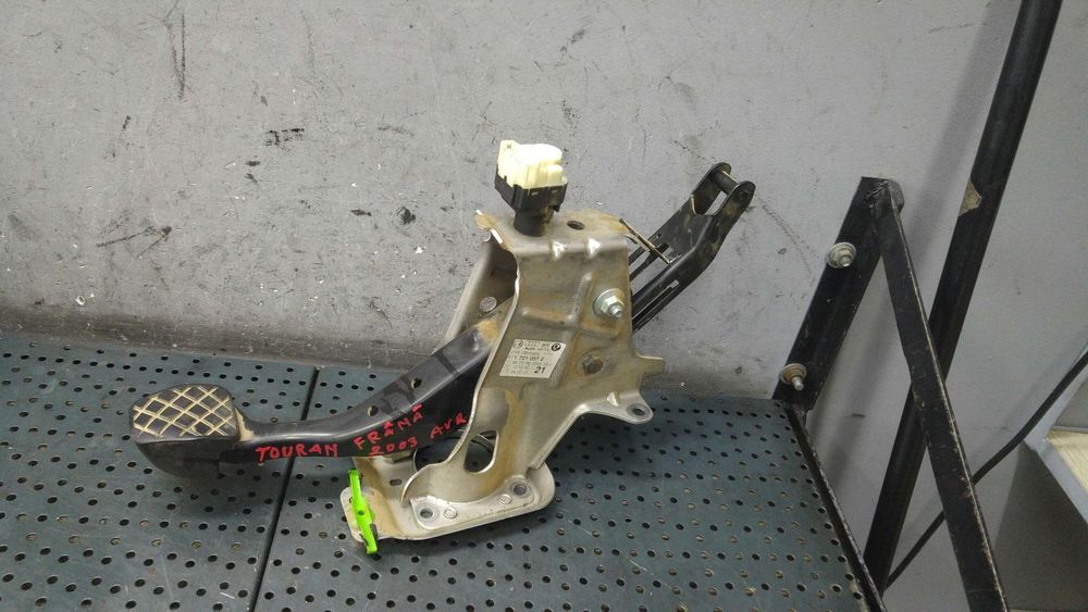 Pedala frana 1.9 tdi vw touran 1t 1t1721057e