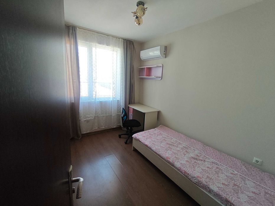 ПРОДАВА СЕ ОТ СОБСТВЕНИК/ Тристаен апартамент 90м2  във Варна Бриз /