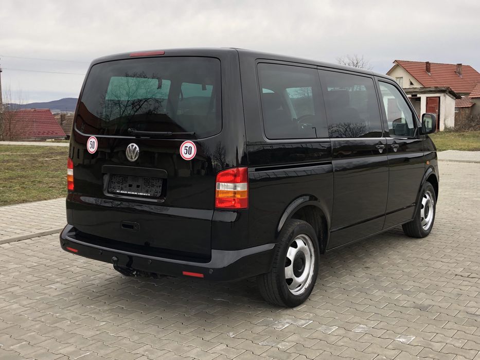 VW Transporter T5 Multivan an fabricatie 10/2007 motor 1.9 tdi 102cp clima computer bord geamuri electrice incalzire scaune carte service