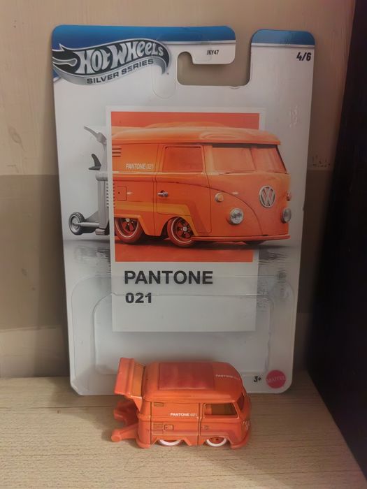 Продаю машинки Hot wheels