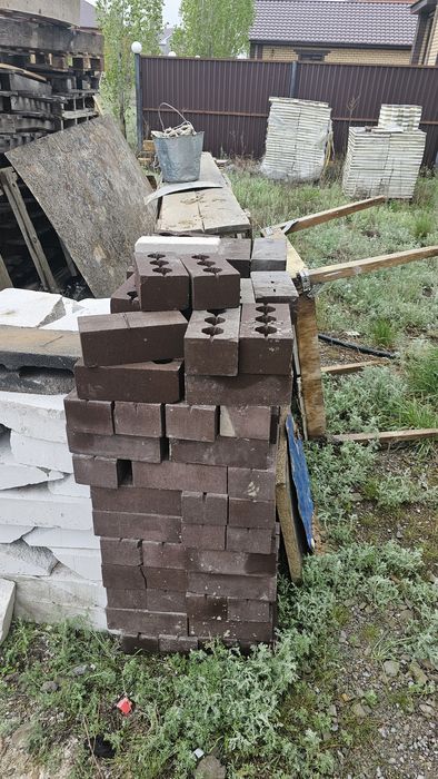 Продам кирпичи новые