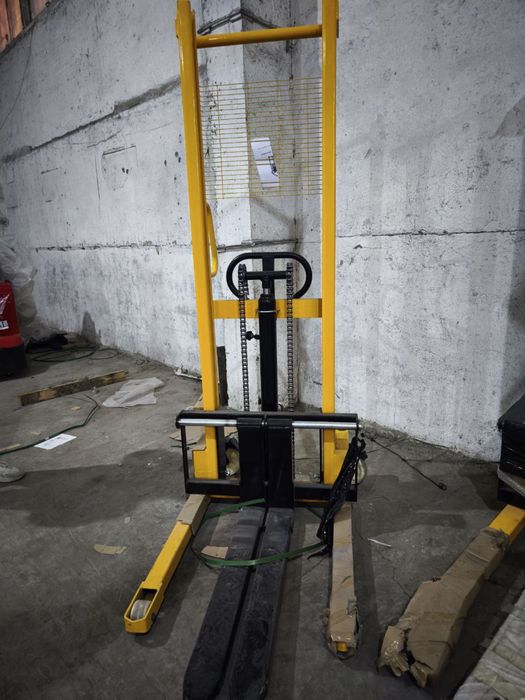 Ручной штабелер 2т-1.6м гарантия есть