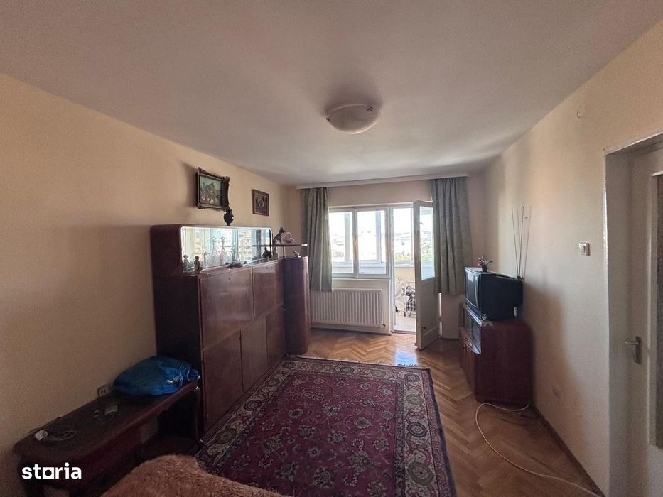 Apartament, luminos si spatios, spre vanzare, in cart. Dambu