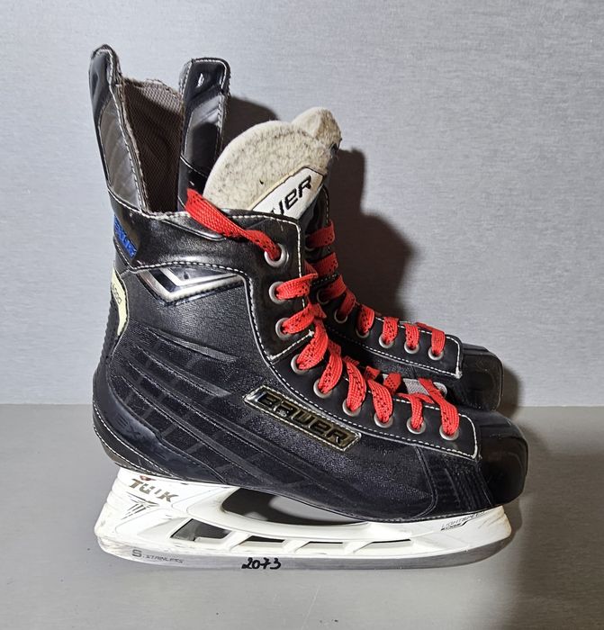 Patine 2073 hochei hockey  Bauer nexus 6000  marime   43 ( 27,5   cm lungime interioara).