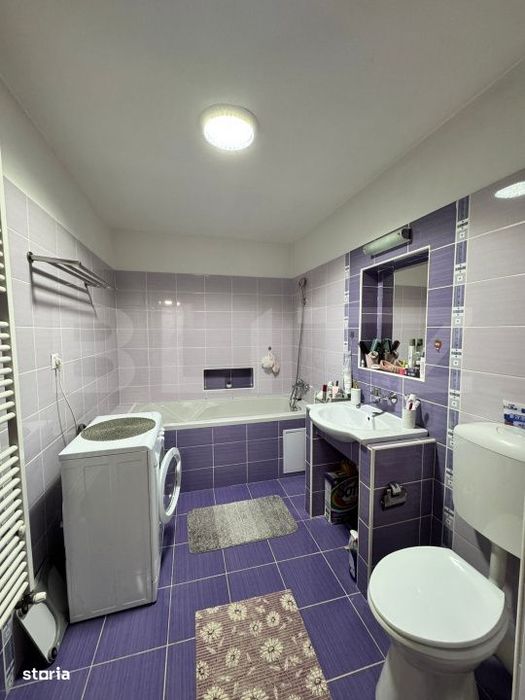 Apartament 2 camere, decomandat, parcare, zona Porii