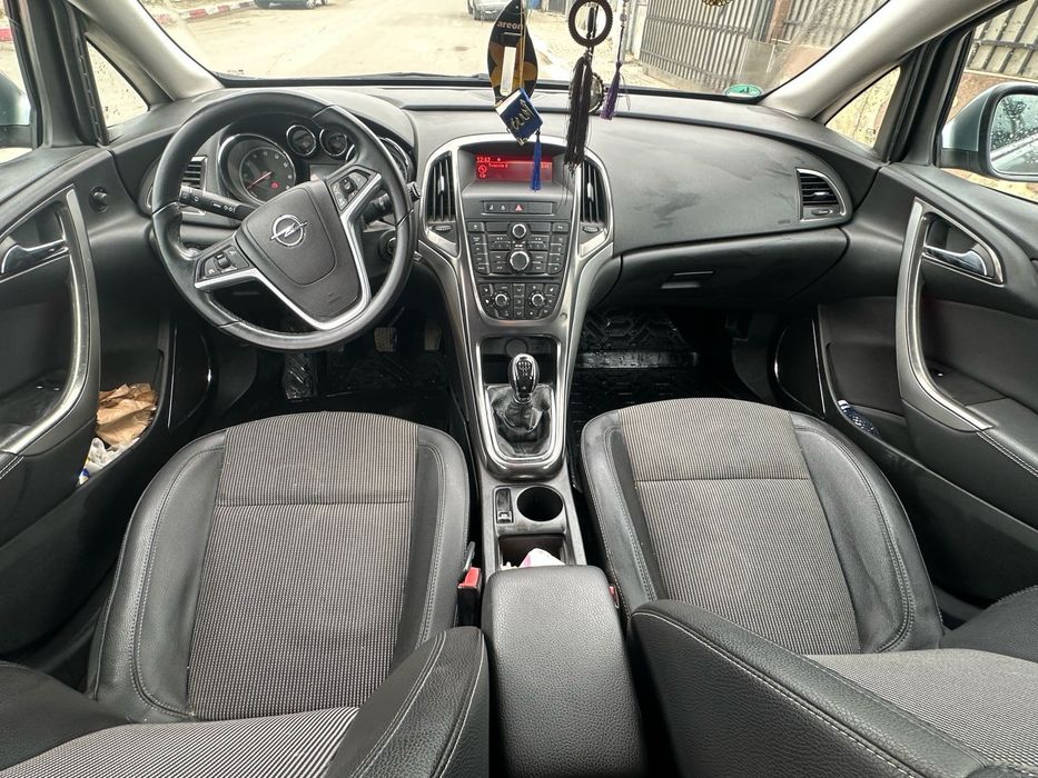 OPEL Astra 2010 — imagine 4