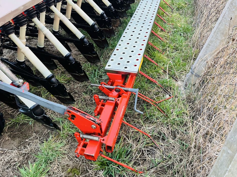 Semanatoare de paioase, grau, lucerna, iarba, ovaz Reform 100, 2.5 m