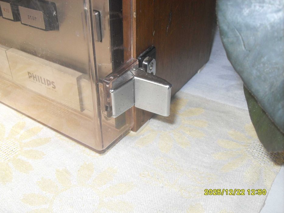 Продавам ролков магнетофон  „PHILIPS 4416”