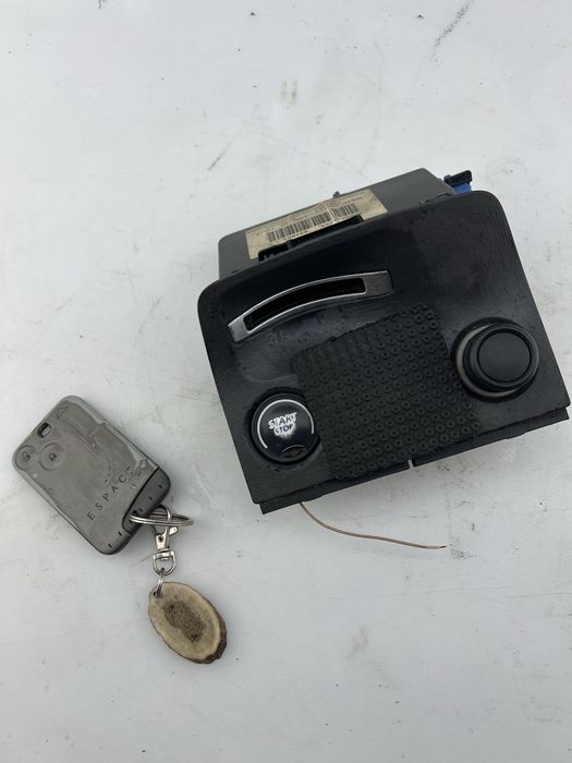 Renault Espace Mk 4 (2002-2014) modul de control electronic și cutie de siguranțe