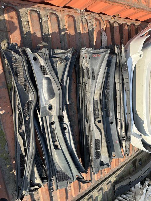 Жабо Toyota Lexus оригинал