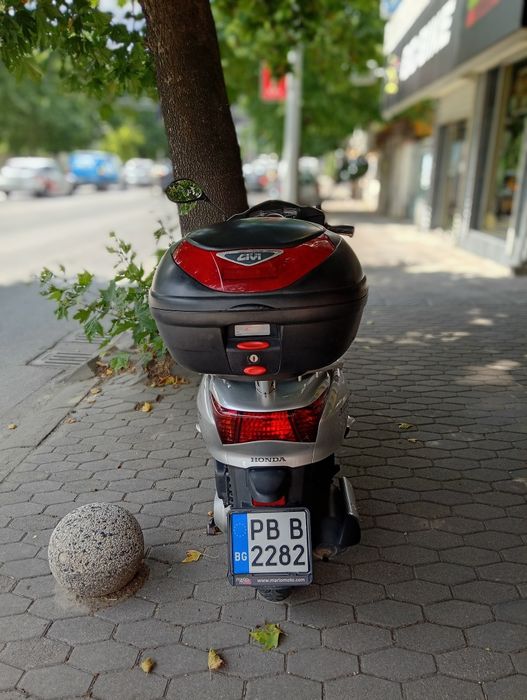Скутер Honda lead 110