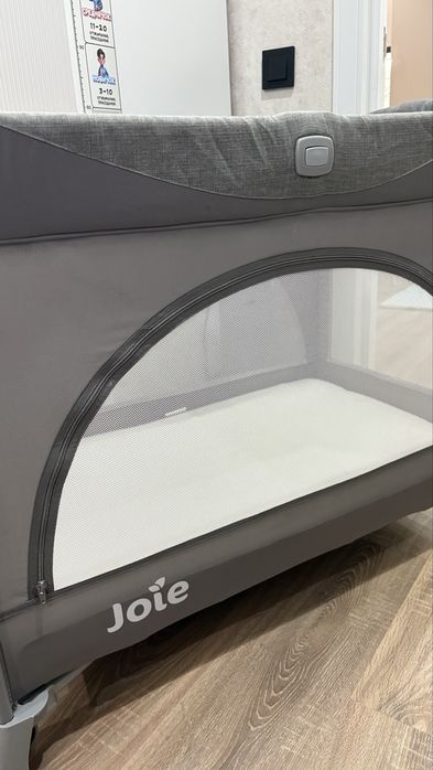 Кровать-манеж Joie Kubbie Sleep