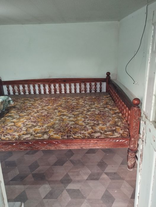 Ижарага ховли еш оилага.шароит яхши узок муддатга Склад цех ишлатса бу