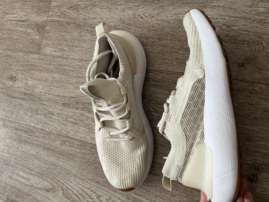 Кроссовки under armour