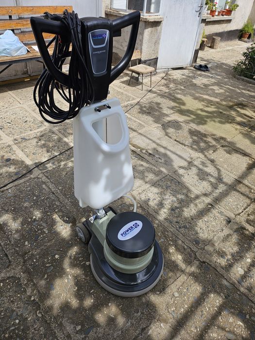 Подопочистваща машина