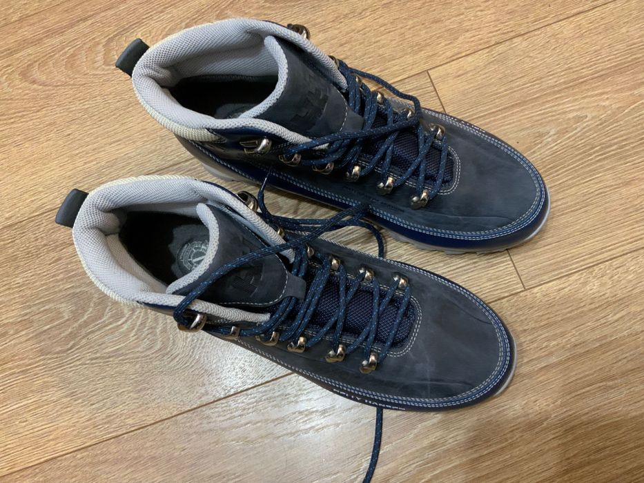 Helly Hansen-оригинални обувки 40 номер