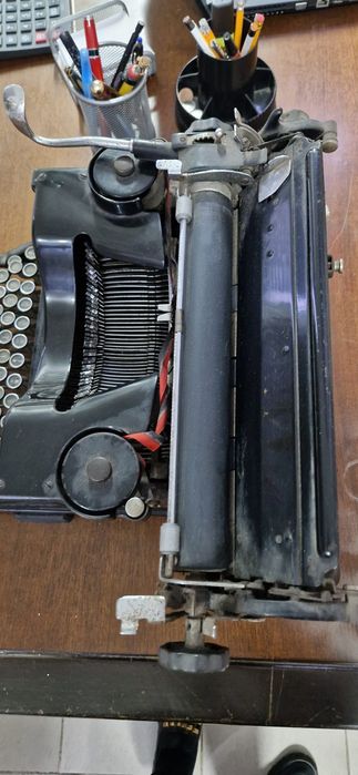 De vânzare masina scris