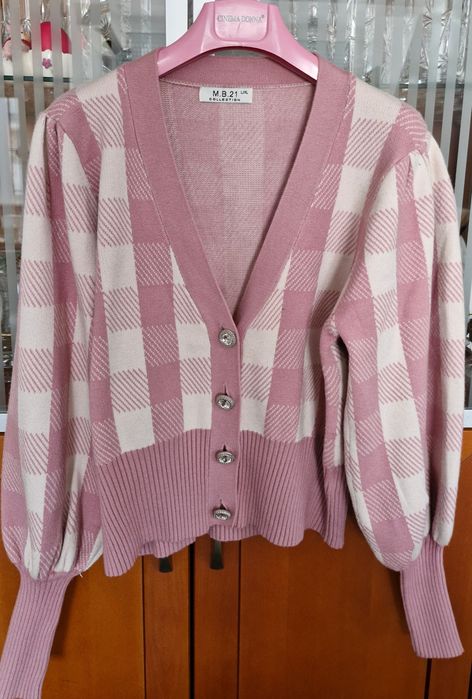 Дамска жилетка каре