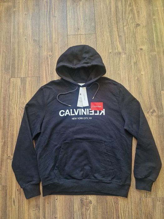 Страхотен мъжки суитчър, CALVIN KLEIN нов с етикет,  размер L