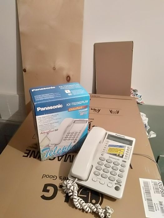 Телефонный аппарат .