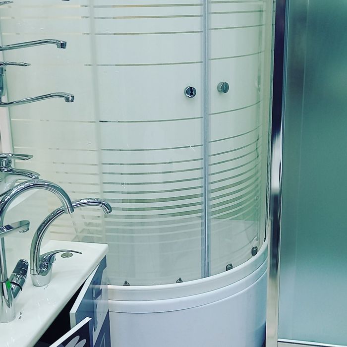 Душевая кабина  АКЦИЯ 300уе ШОШИЛИНГ  "Тритон" Россия ишлаб чикарилган