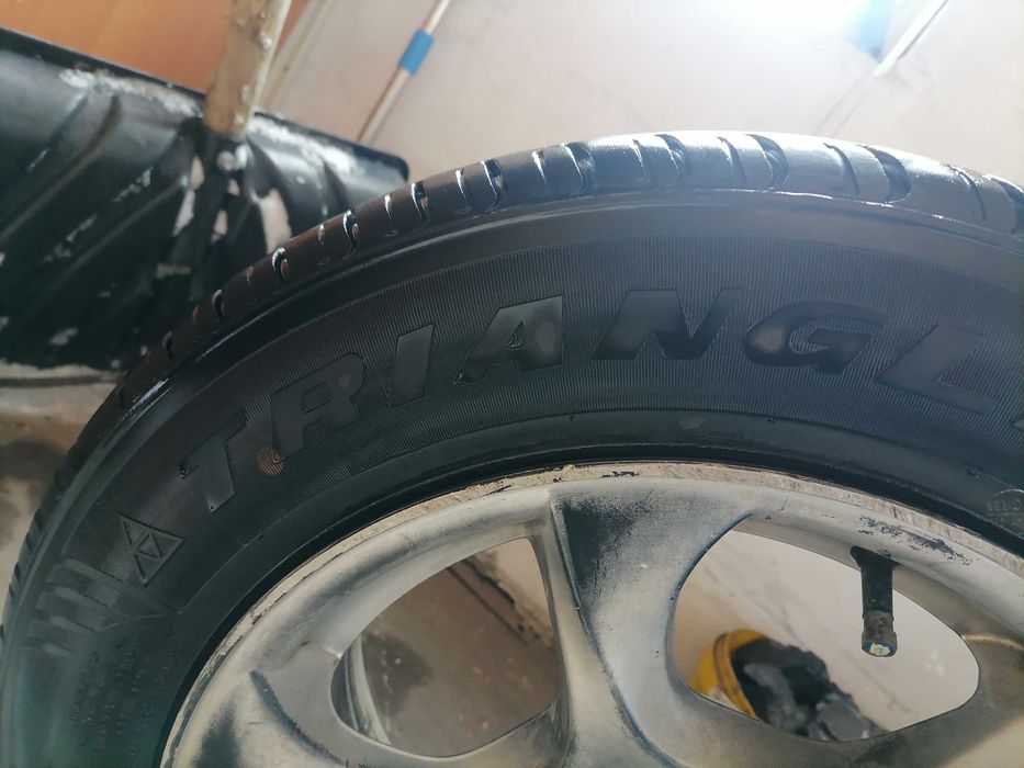 Шыны с дисками очень в хорошом состоянии.