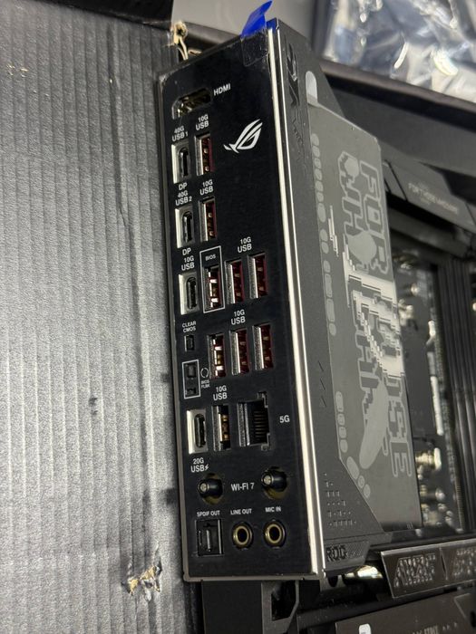 Компьютерни энг бакувватидан термокчи болганлар ун Ryzen 9