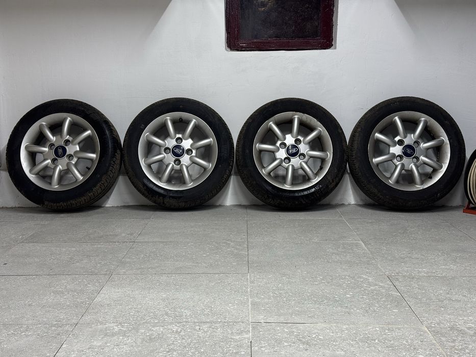 Jante aliaj Ford R14 cu cauciucuri noi