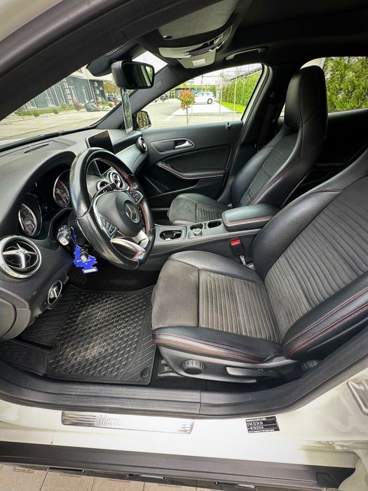 Mercedes Benz GLA 220 4 Matic AMG Line Panoramic