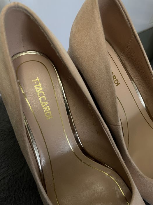 Туфли новые бежевые