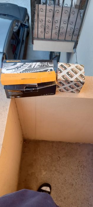 Vand kit distributie + pompa apa nemontate ,noi