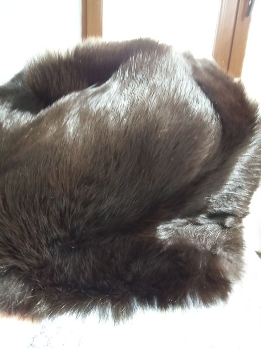 Зимна шапка от заешка кожа