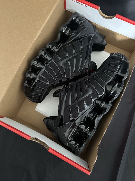 Adidasi nike shox blak