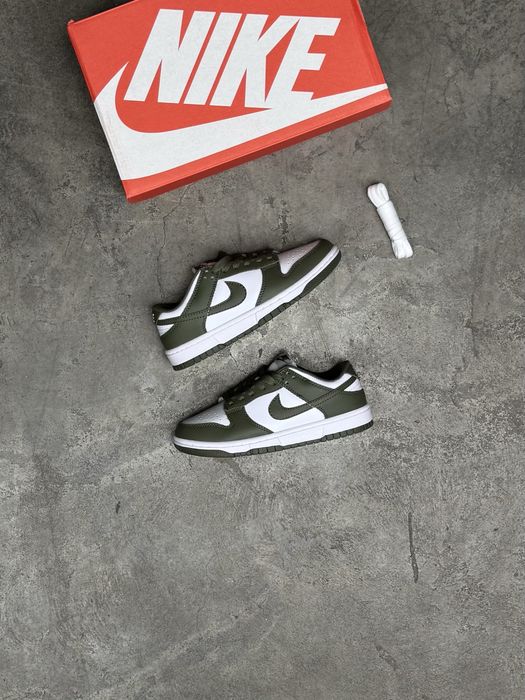 Кроссовки Nike SB Dunk Low "Medium Olive"