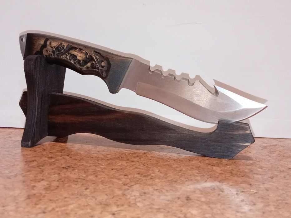 Нож-ловен /туристически/