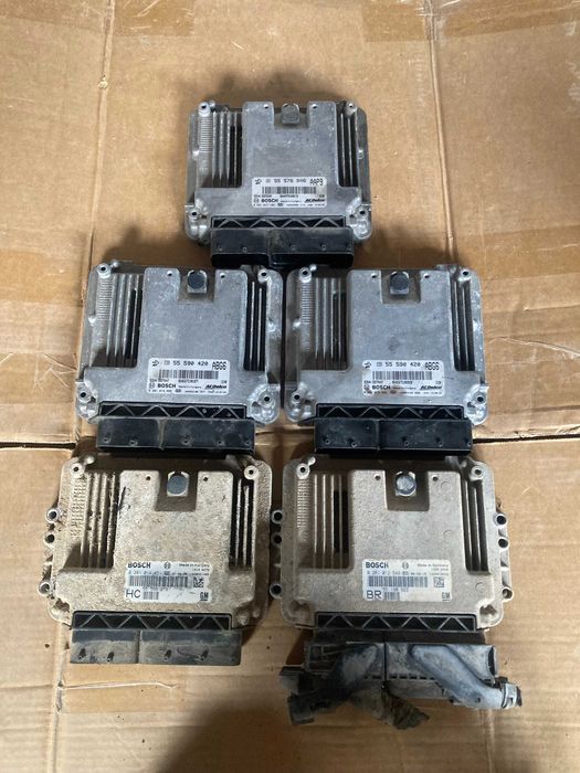 Компютър еку ecu електронен блок двигател Opel Zafira 1.9cdti 120hp