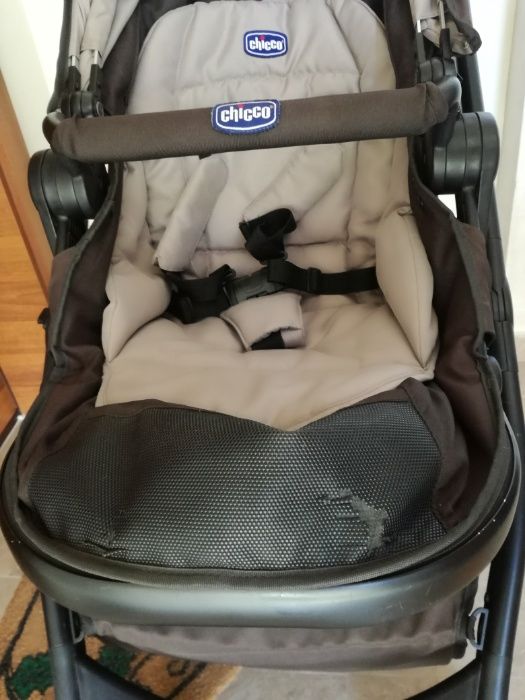 Количка Chicco + подаръци