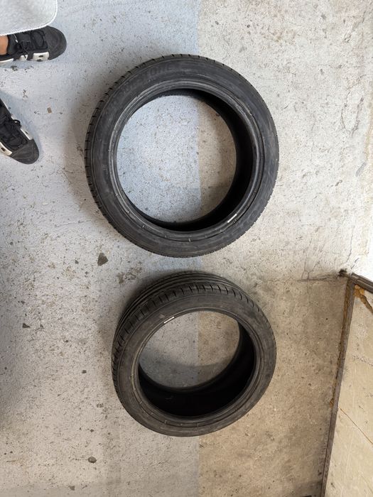 Bridgestone 235/45/19