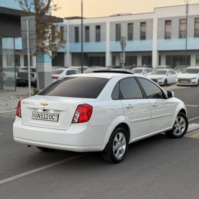 Gentra 2021 3-Poz Avtomat Xolati Ideal Navarot 450$ bilan !