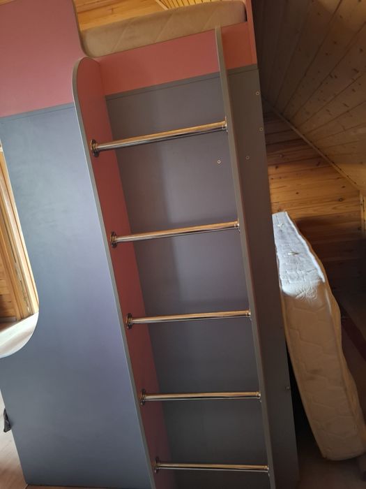 Кровать двухярусная