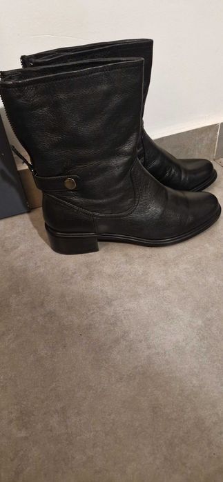 Ghete dama piele ca noi 37