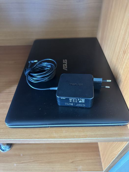 Laptop Asus x541U